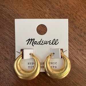 Madewell Best-Selling Crescent Medium Hoop Earrings